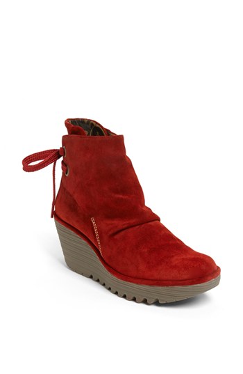RED OIL SUEDE