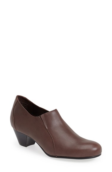 BROWN CALFSKIN